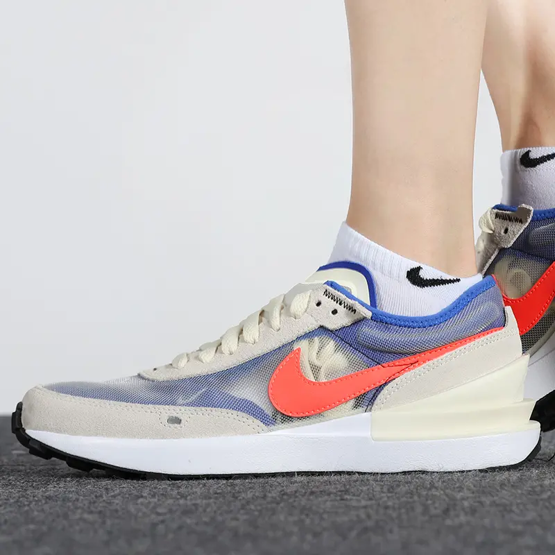 Alternative view of Giày Nike Waffle One GS 'Natural Crimson' DC0481-101