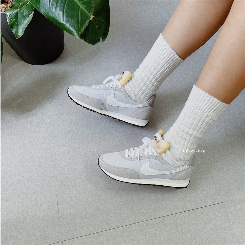 Giày Nike Waffle Trainer 2 SE 'Photon Dust' DM9091-011 - Ảnh 3