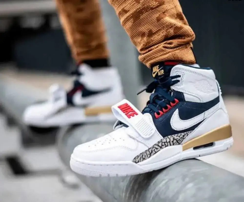 Alternative view of Giày Nike Jordan Legacy 312 'Dream Team' AV3922-101