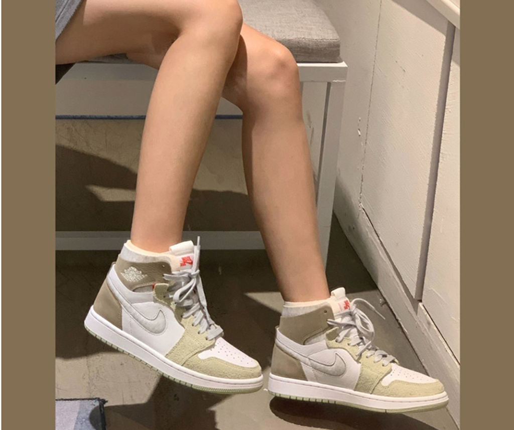 Giày Nike Wmns Air Jordan 1 High Zoom Comfort 'Olive Aura' CT0979-102 - Ảnh 4