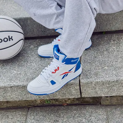 Alternative view of Giày Reebok Resonator Mid ‘White Vector Blue’ G57705