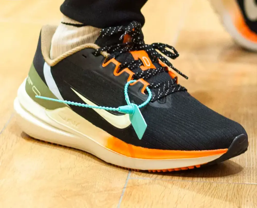 Giày Nike Air Winflo 9 'Black Coconut Milk' DX6040-071 - Ảnh 4