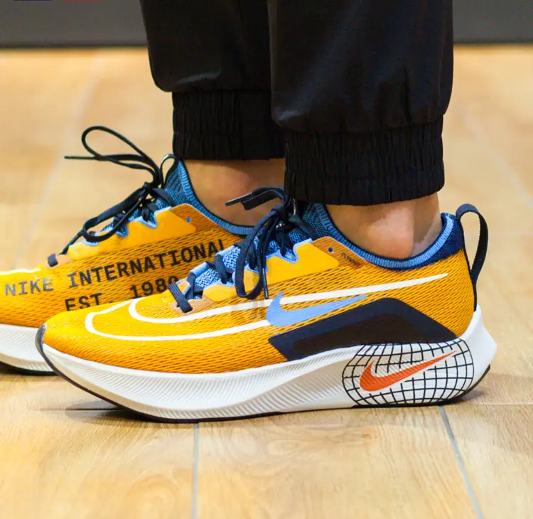 Giày Nike Zoom Fly 4 Premium 'Light Curry' DO9583-700 - Ảnh 4