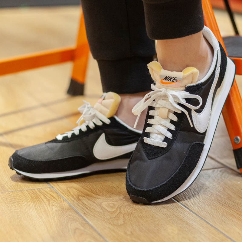 Giày Nike Waffle Trainer 2 GS 'Black White' DC6477-001 - Ảnh 5