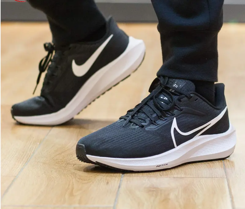 Alternative view of Giày Nike Air Zoom Pegasus 39 'Black' DM0174-001