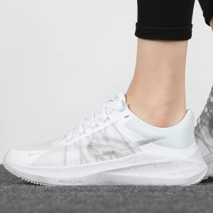 Alternative view of Giày Nike Wmns Zoom Winflo 8 'White Metallic Silver' CW3421-104