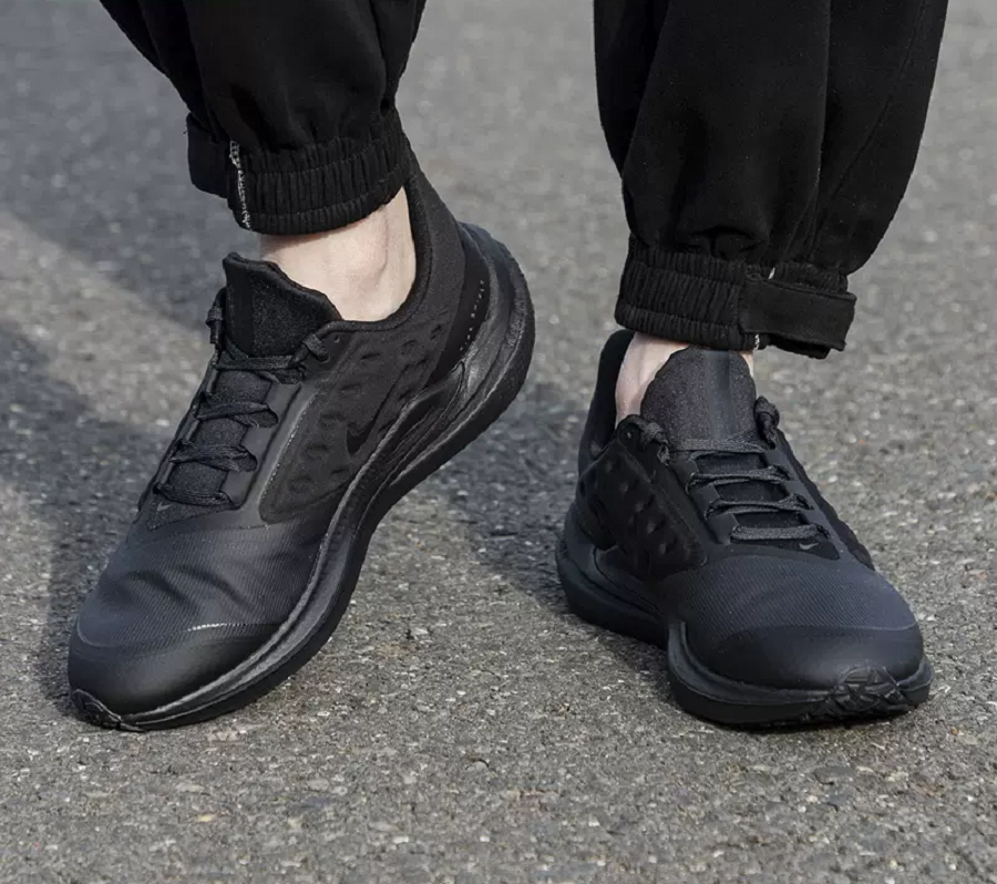 Giày Nike Air Winflo 9 Shield 'Triple Black' DM1106-007 - Ảnh 3