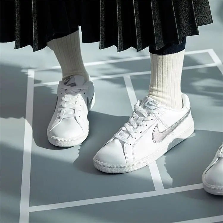 Alternative view of Giày Giày Nike Court Royale White Metallic Silver 749867-100