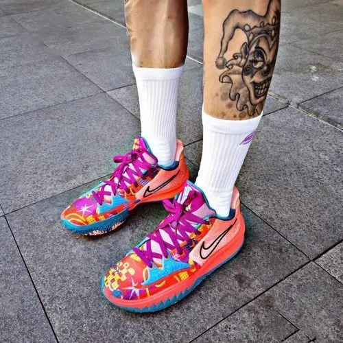 Giày Nike Kyrie Low 4 EP '1 World 1 People' CZ0105-600 - Ảnh 5