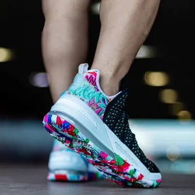 Giày Nike LeBron 18 'James Gang' CQ9283-002 - Ảnh 4