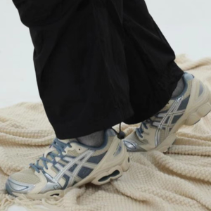 Alternative view of Giày Asics x Wind and Sea Gel-Nimbus 9 'Cream Pure Silver' 1201A801-101