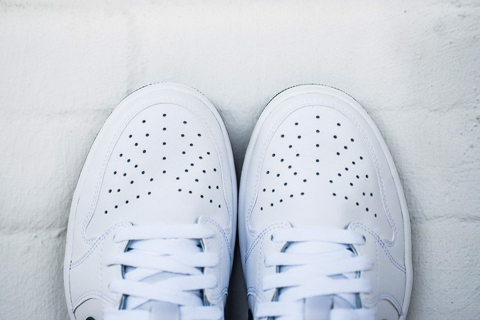 Giày Nike Jordan 1 Retro Low 'Metallic Blue' 705329-106 - Ảnh 2