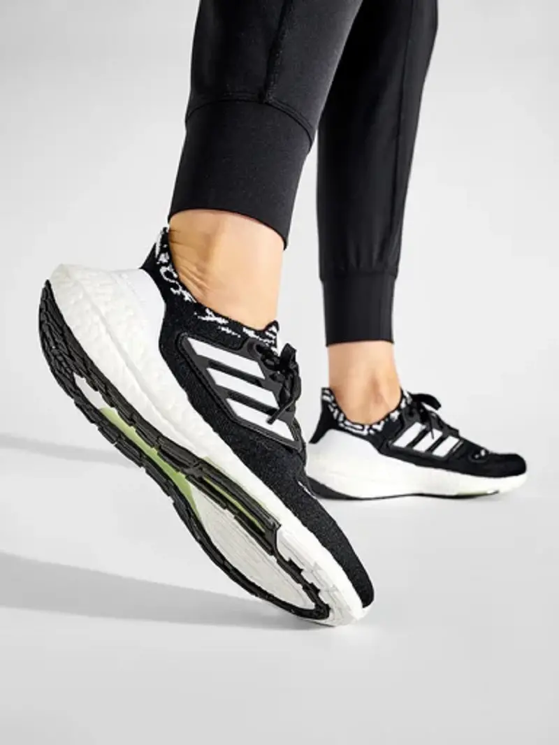 Giày Adidas UltraBoost 22 'Black White Almost Lime' GX8019 - Ảnh 6