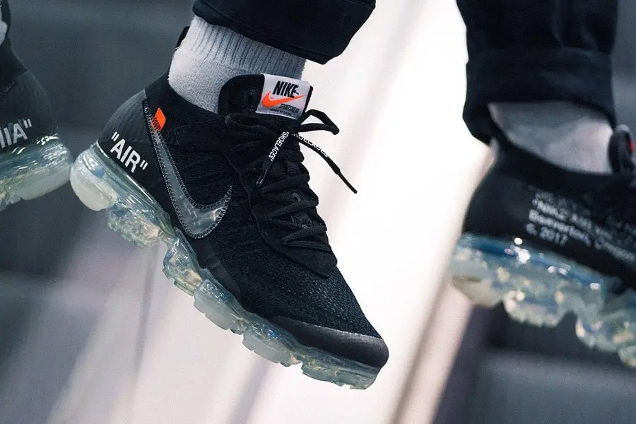 Alternative view of Giày Off White x Nike Air VaporMax 2 0 Black AA3831-002