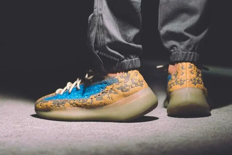 Giày Adidas Yeezy Boost 380 'Blue Oat Non-Reflective' Q47306 - Ảnh 4