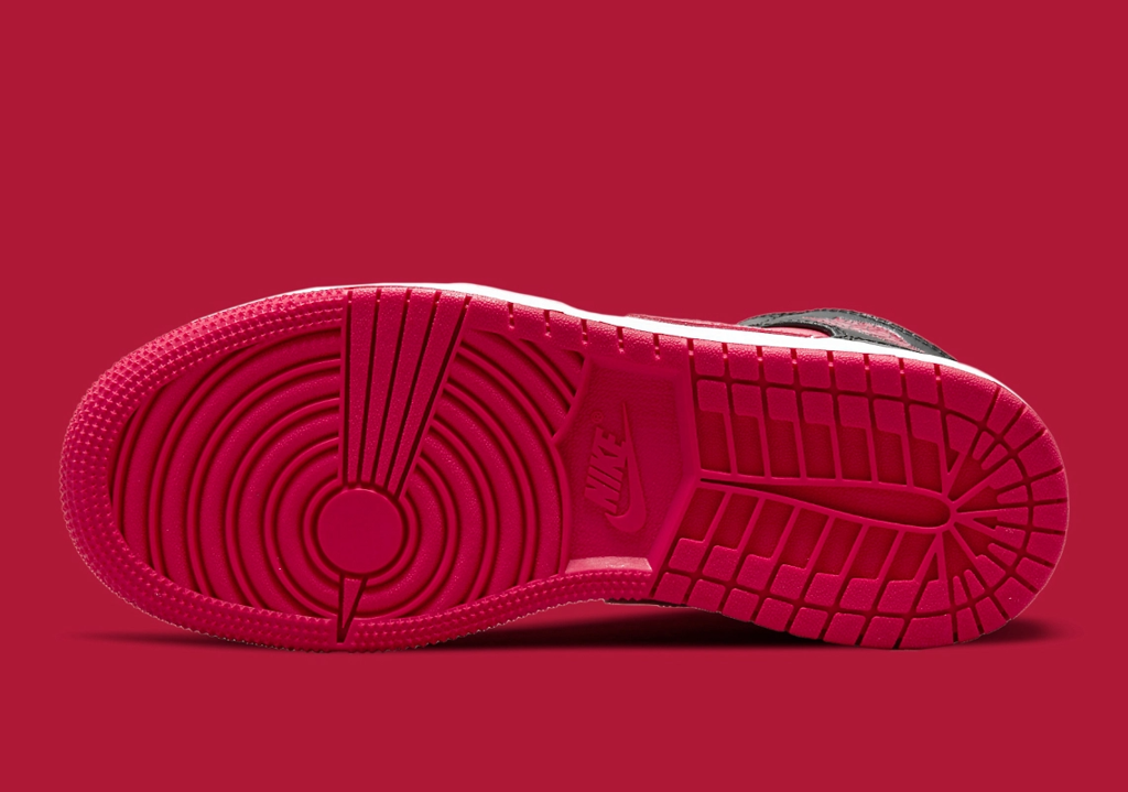 Giày Nike Air Jordan 1 Mid GS 'White Very Berry' 554725-016 - Ảnh 6