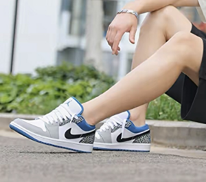 Alternative view of Giày Nike Air Jordan 1 Low SE 'True Blue' DM1199-140