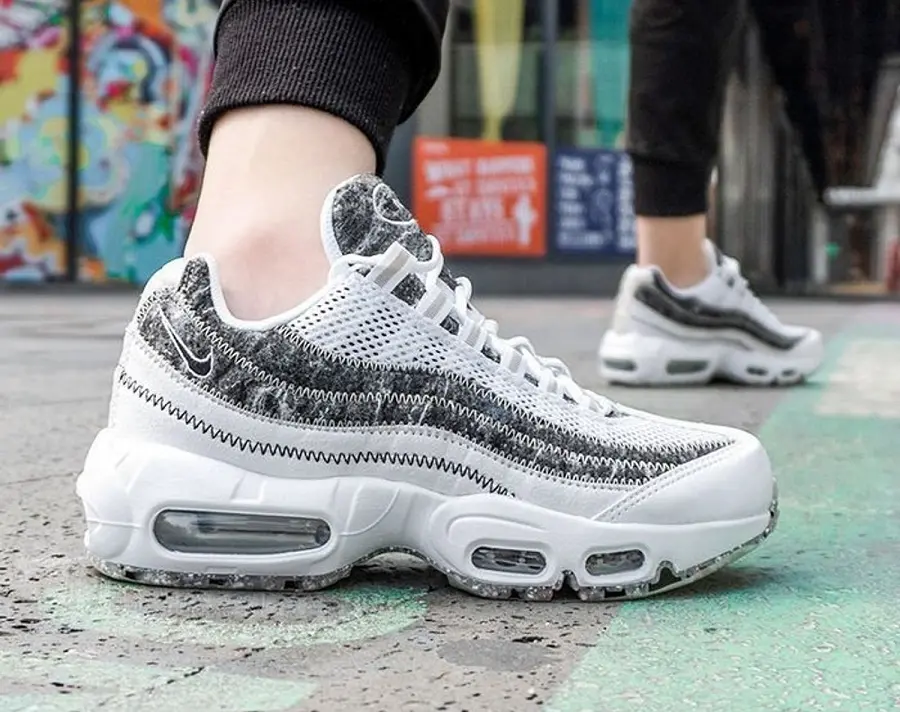 Giày Nike Air Max 95 Wmns 'Crater SE White Black' CV8830-100 - Ảnh 4