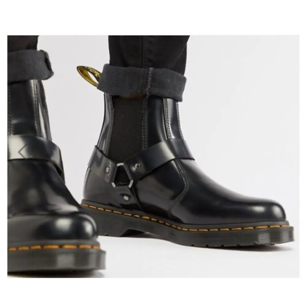 Alternative view of Giày Dr. Martens Wincox Smooth Leather Buckle Boots 'Black' 23866001