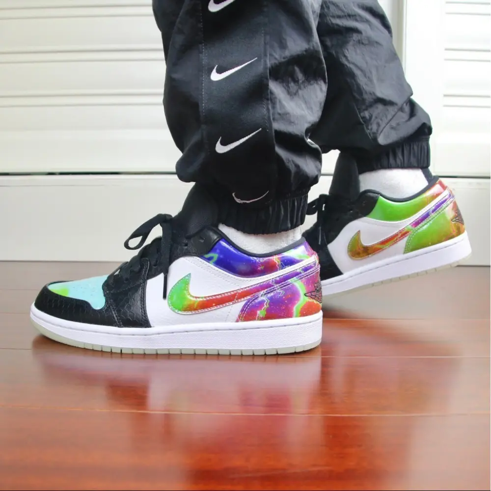 Giày Nike Air Jordan 1 Low 'Galaxy' CW7309-090 - Ảnh 4