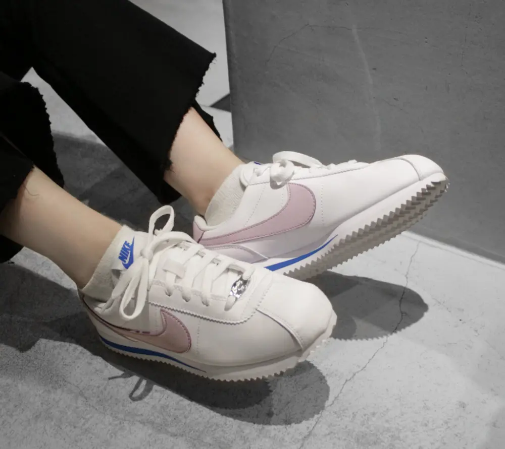Giày Nike Cortez Basic SL GS 'White Iced Lilac' 904764-108 - Ảnh 4