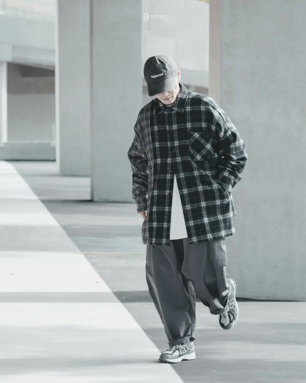 Alternative view of Giày New Balance 1906R 'Grey' M1906RC