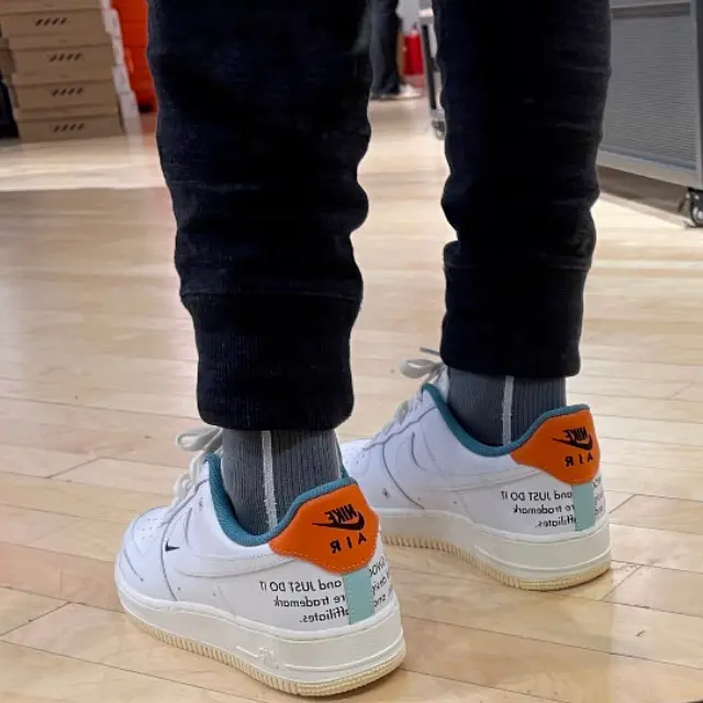 Giày Nike Air Force 1 '07 LE 'Starfish' DM0970-111 - Ảnh 6