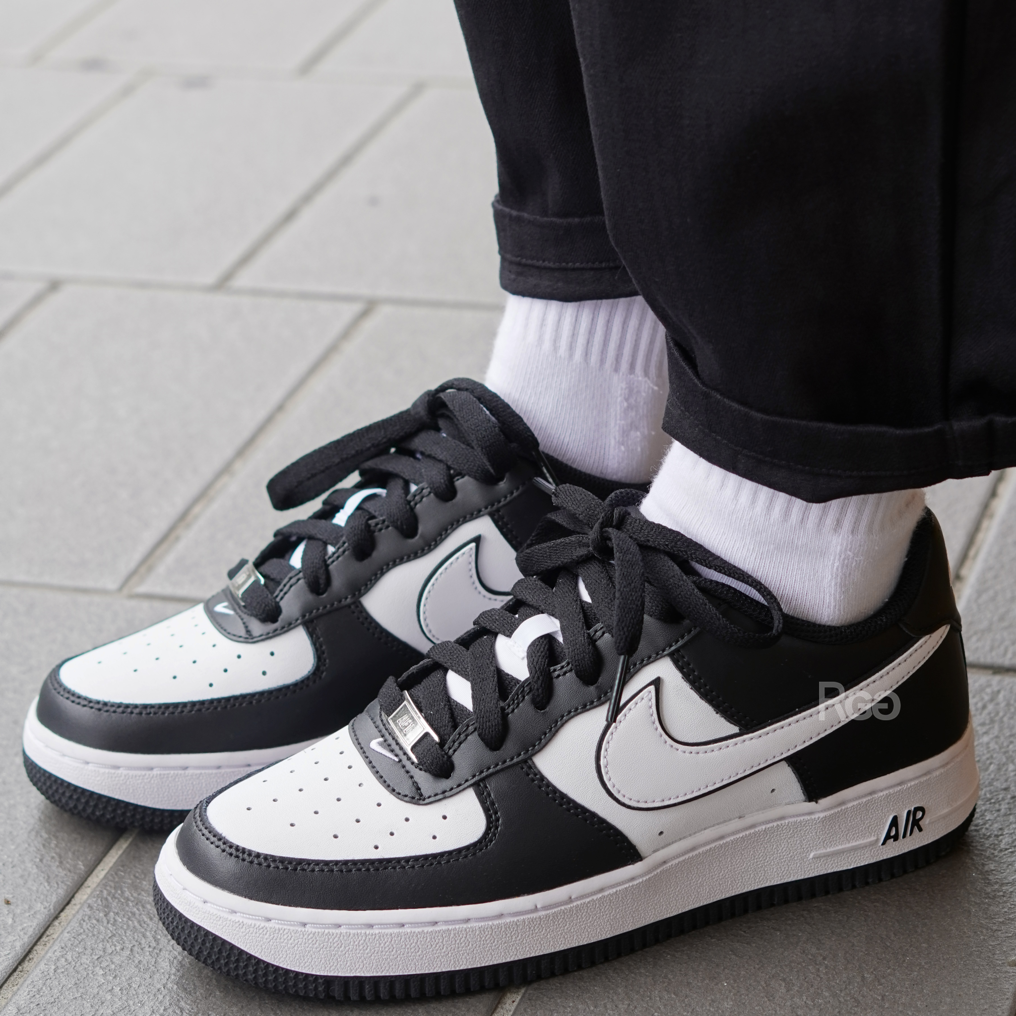 Giày Nike Air Force 1 'White Swoosh Panda' DV1621-001 - Ảnh 3