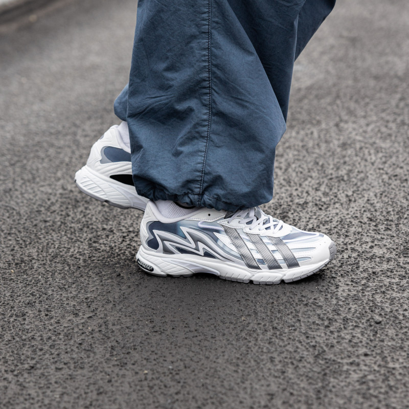 Giày Adidas Orketro 2.0 'White Iridescent' IE4217 - Ảnh 2