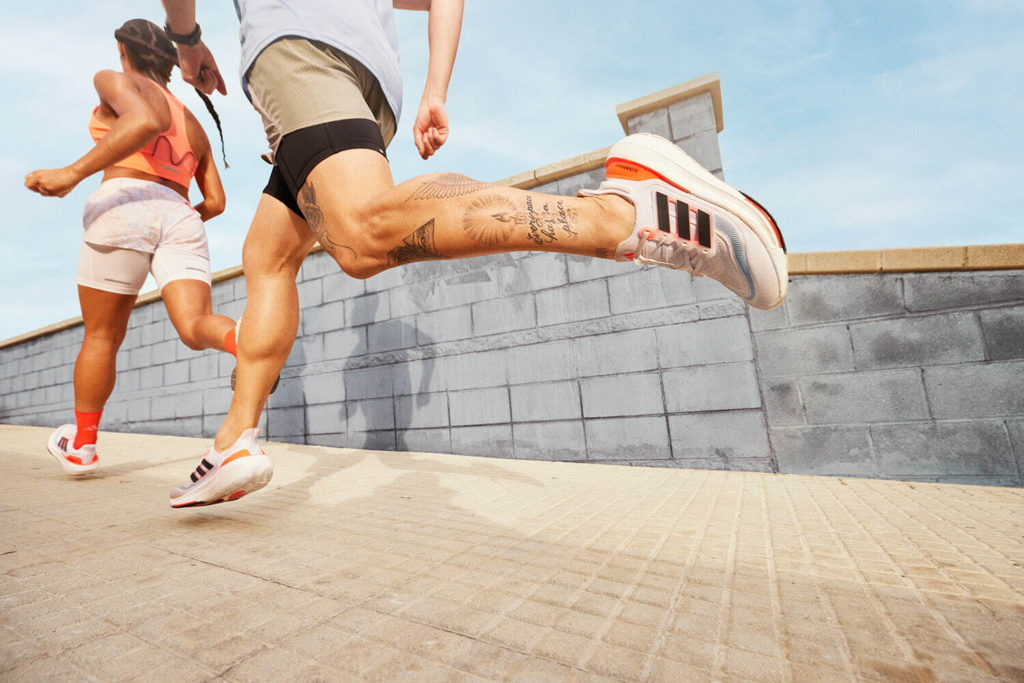 Giày Adidas Wmns UltraBoost Light 'White Solar Red' HQ6353 - Ảnh 3