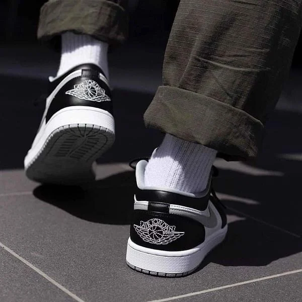 Giày Nike Air Jordan 1 Low GS 'Smoke Grey' 553560-039 - Ảnh 3