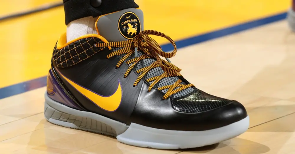 Alternative view of Giày Nike Zoom Kobe 4 Protro 'Carpe Diem' AV6339-001