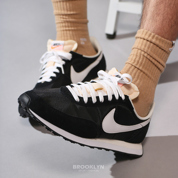 Giày Nike Waffle Trainer 2 GS 'Black White' DC6477-001 - Ảnh 2