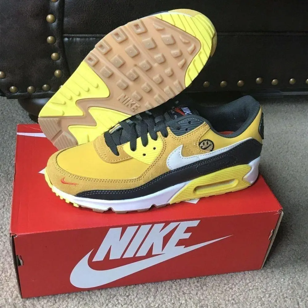 Giày Nike Air Max 90 'Go The Extra Smile' DO5848-700 - Ảnh 3