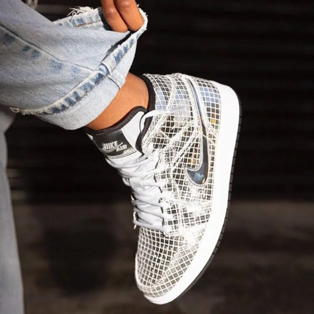 Giày Nike Wmns Air Jordan 1 Mid 'Disco Ball' CU9304-001 - Ảnh 7