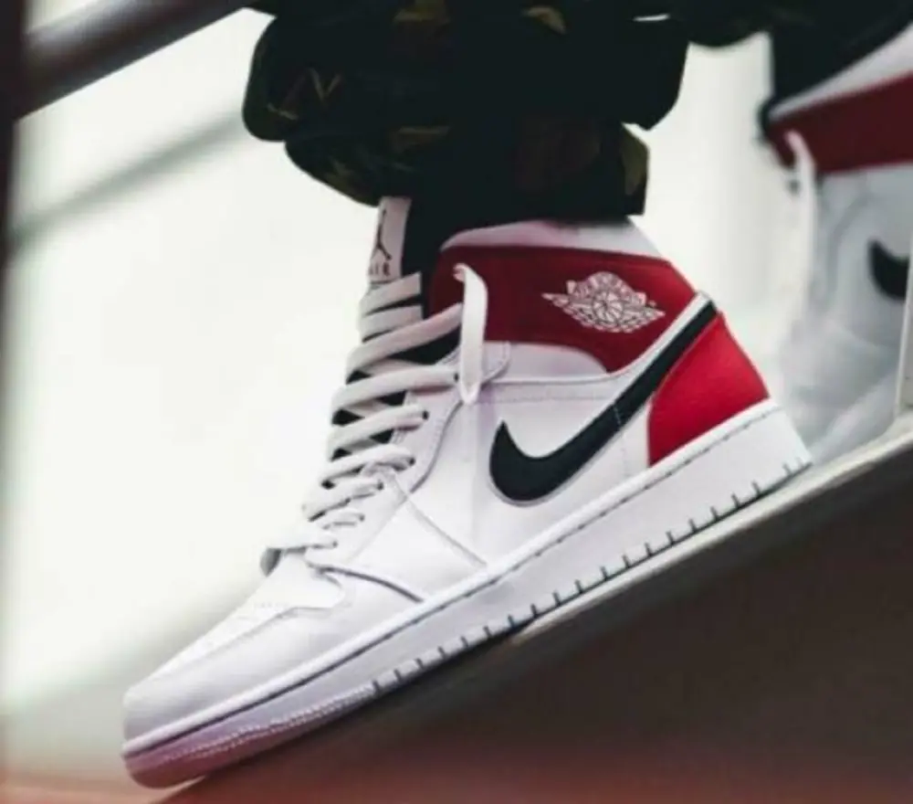 Giày Nike Air Jordan 1 Mid 'White Chicago Remix' 554724-116 - Ảnh 4