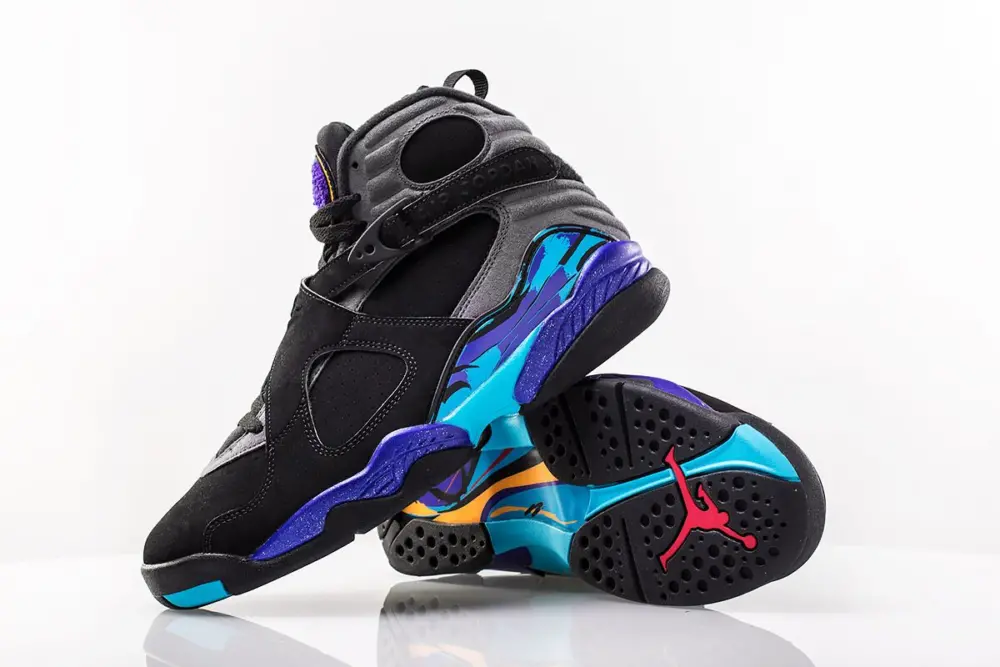 Alternative view of Giày Nike Air Jordan 8 Retro 'Aqua' 2015 305381-025