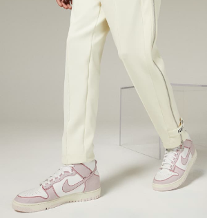 Alternative view of Giày Nike Dunk High 1985 Barely Rose Denim DQ8799-100