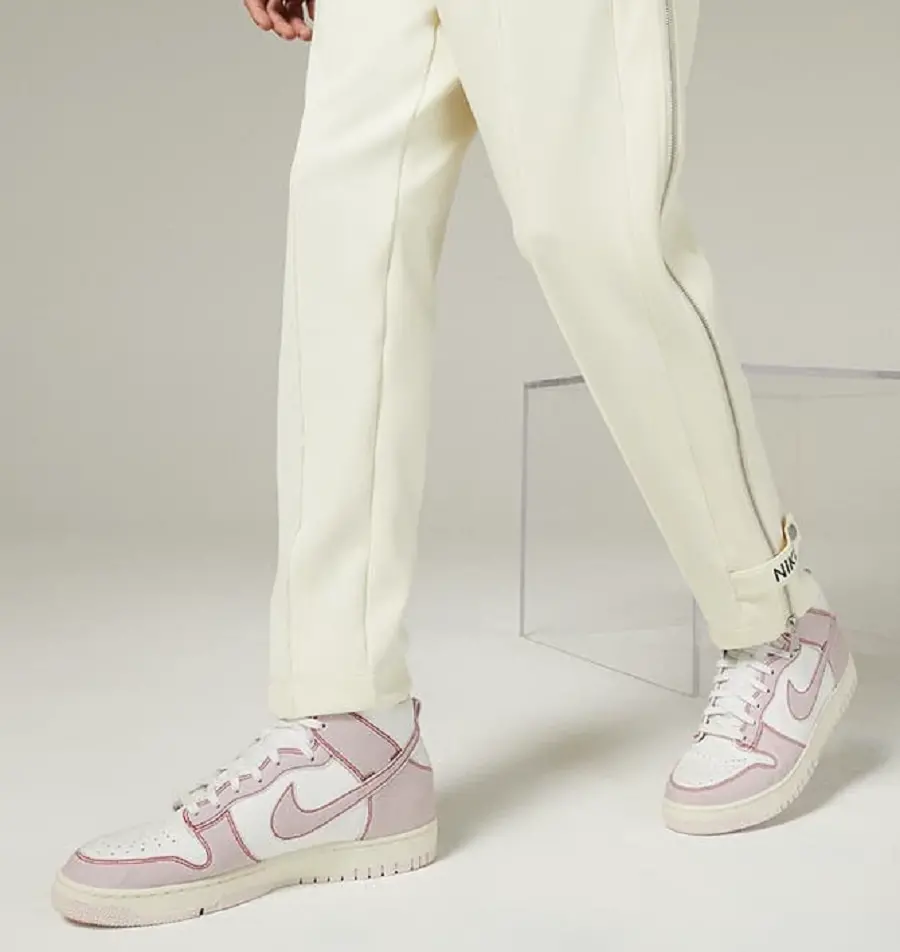 Alternative view of Giày Nike Dunk High 1985 Barely Rose Denim DQ8799-100