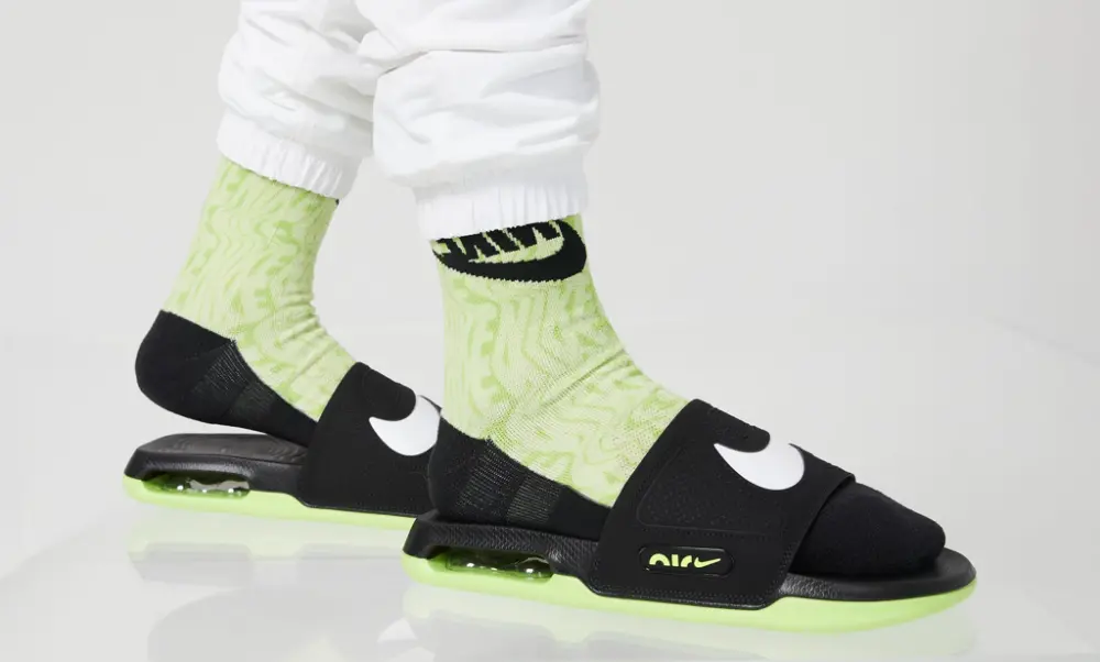 Alternative view of Dép Nike Air Max Cirro Slide 'Black Volt' DC1460-008