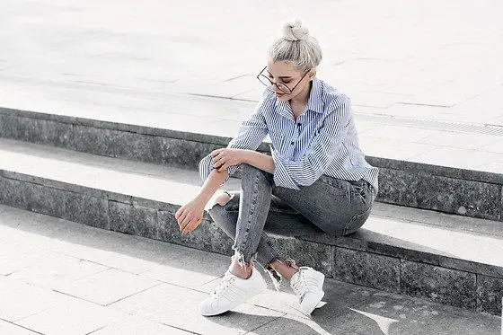 Alternative view of Giày Adidas Superstar Foundation 'Triple White' B23641