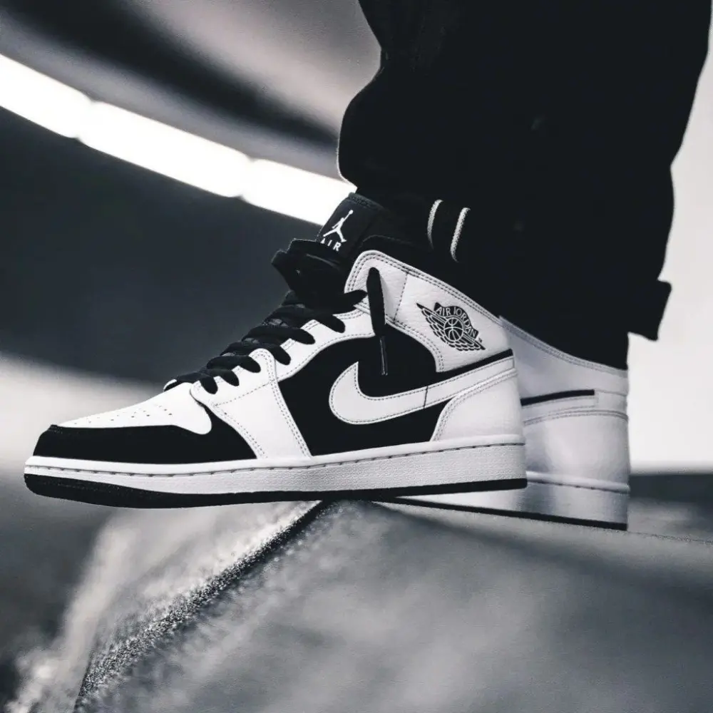 Giày Nike Air Jordan 1 Retro Mid 'Tuxedo' 554724-113 - Ảnh 6