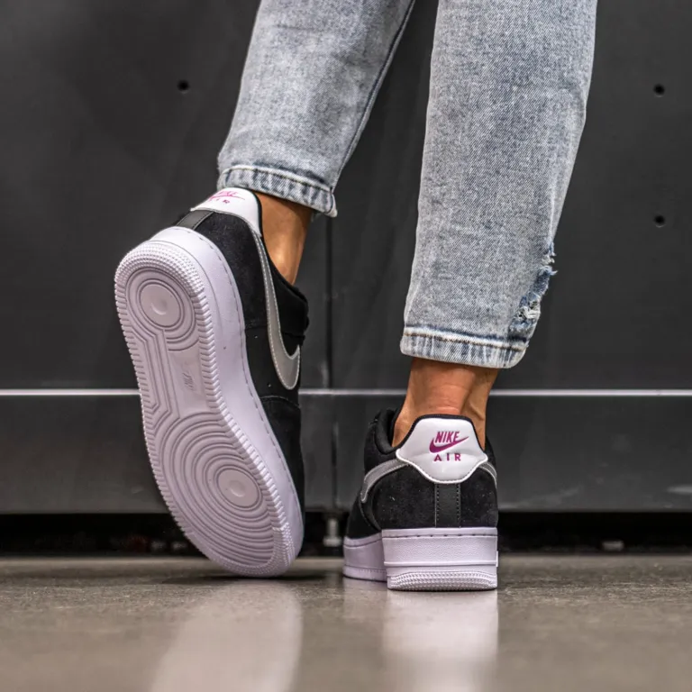 Giày Nike Wmns Air Force 1 '07 'Black Metallic Silver' DA4282-001 - Ảnh 2