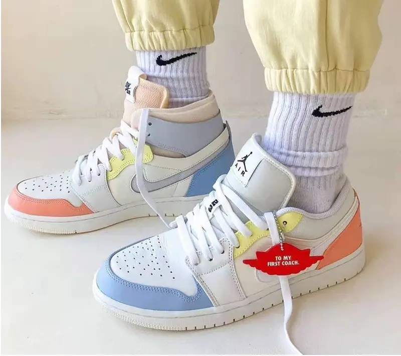 Giày Nike Air Jordan 1 Low 'To My First Coach' DJ6909-100 - Ảnh 4