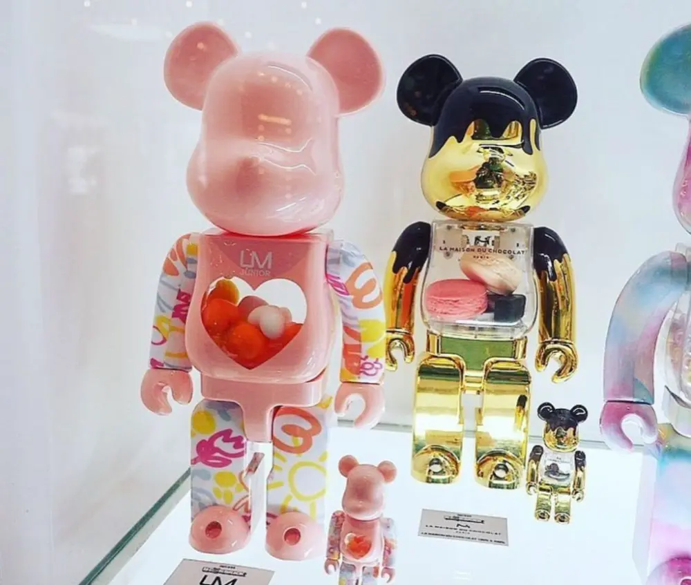 Alternative view of Mô Hình Bearbrick Macau 2021 Um Junior