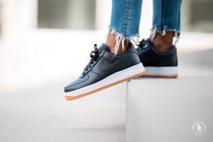 Alternative view of Giày Nike Air Force 1 '07 Premium 'Off Noir Metallic Silver' 896185-008