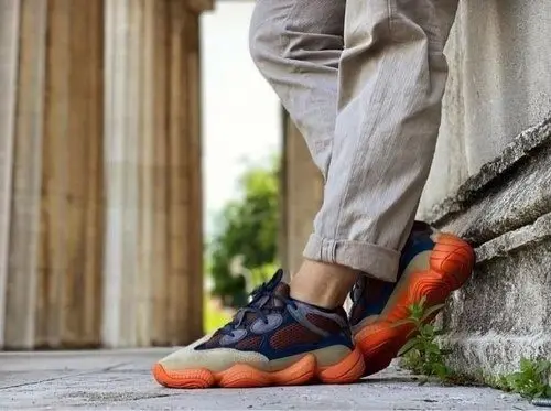 Alternative view of Giày Adidas Yeezy 500 'Enflame' GZ5541