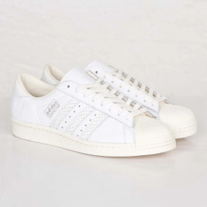 Alternative view of Giày Adidas Undefeated x Superstar 80 B34077