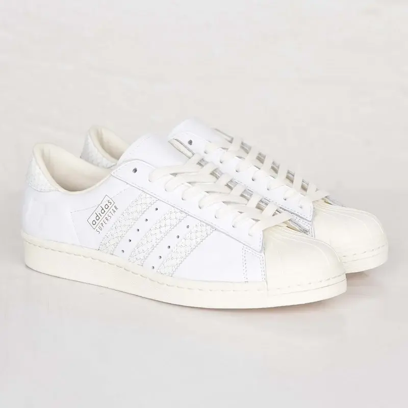 Alternative view of Giày Adidas Undefeated x Superstar 80 B34077