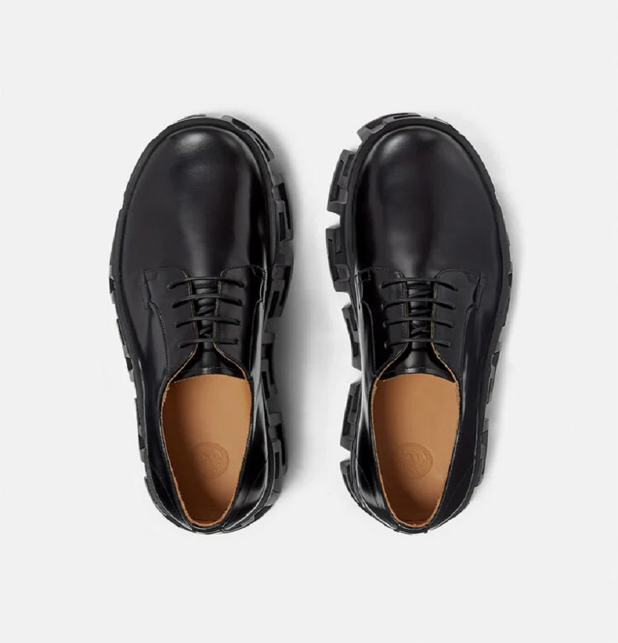 Giày Versace Greca Labyrinth Lace Up Black 1000771-D9VAC-1B000 - Ảnh 5